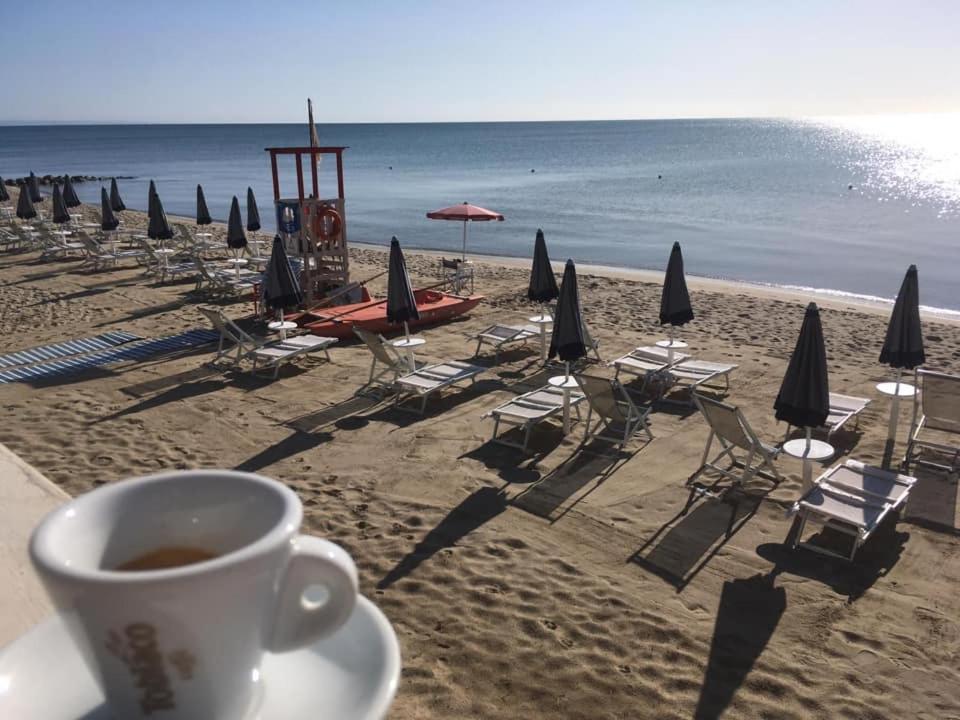 Alessidamo Club Metaponto Hotell Eksteriør bilde