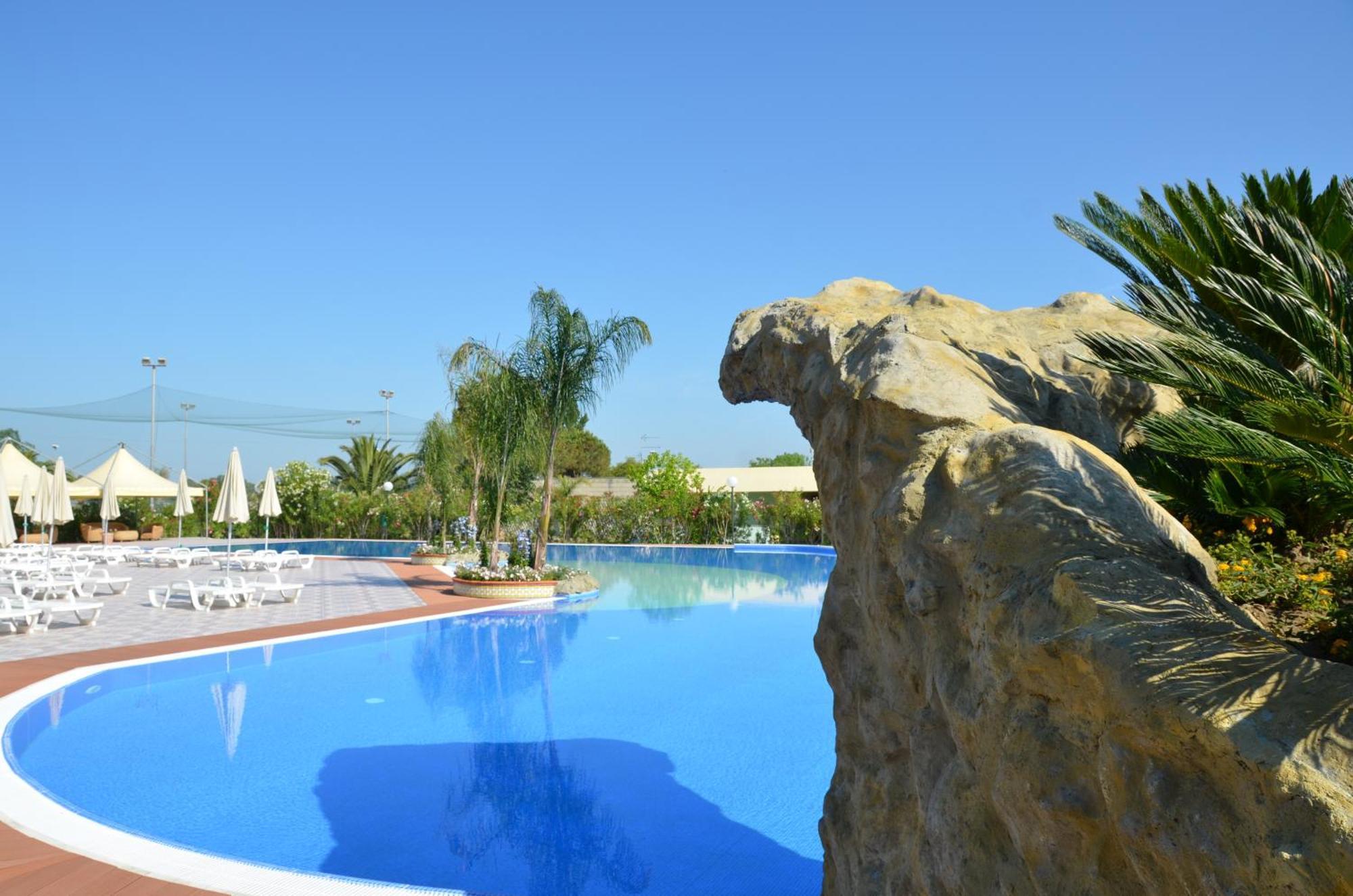 Alessidamo Club Metaponto Hotell Eksteriør bilde